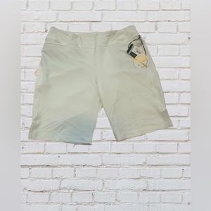 #21-22  Tail White Golf Active Casual Pull On Bermuda Shorts Women's
